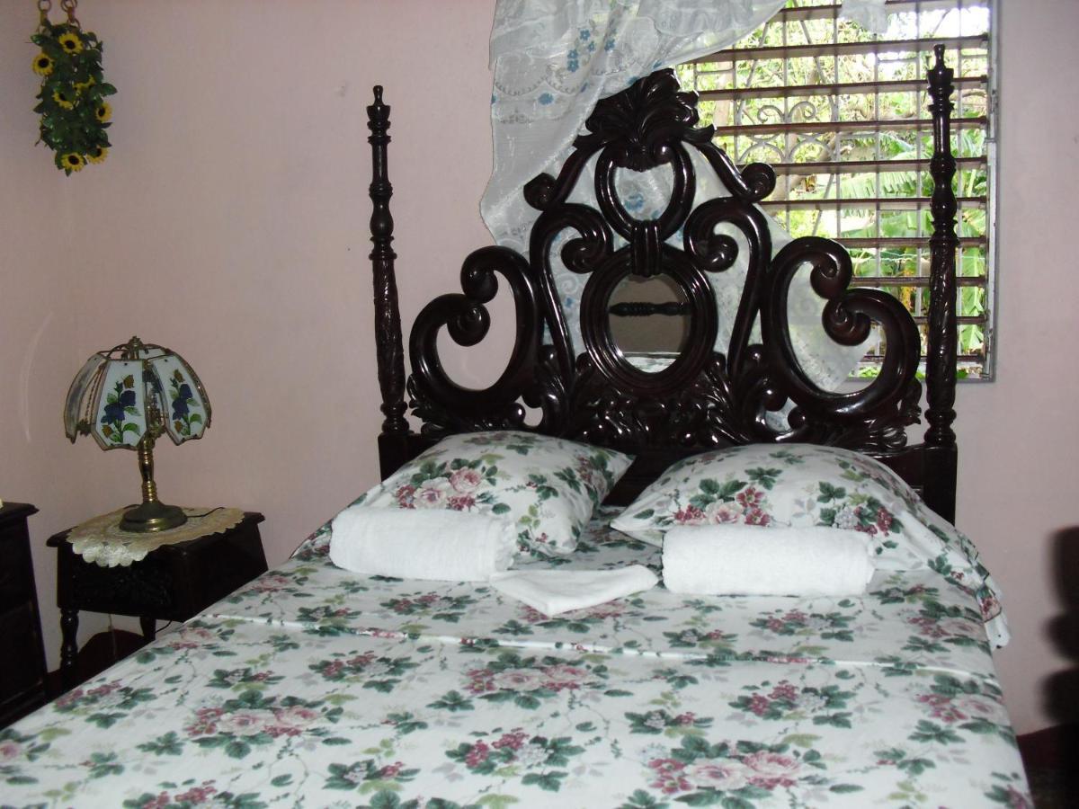 15 Min From The Airport In Kingston Jamaica Leilighet Eksteriør bilde
